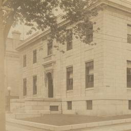 Page No. 127 - Mont Royal C...