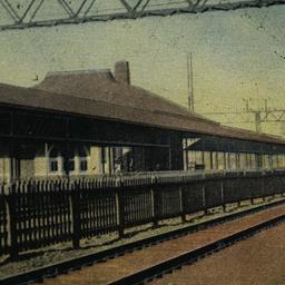 Rail Road Station. Larchmon...