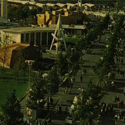 Along the Avenue of the Ame...