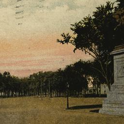 Ocean Parkway, Entrance to ...