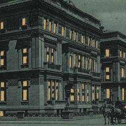 Vanderbilt Residences Souve...