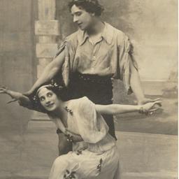Anna Pavlova and Mikhail Mo...