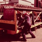Copper plates, workers, Kit...