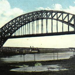 Hell Gate Bridge, New York ...