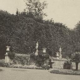 Page No. 079 - Lucca, Villa...