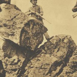 Apache Scouts with Guns Pos...