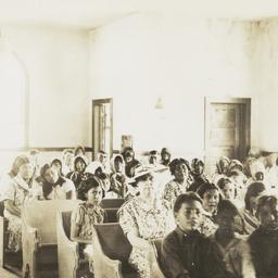 Interior of the Methodist E...