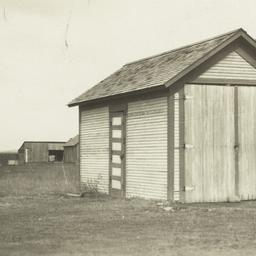 Comanche Mission, Garage