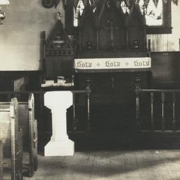 Interior of Holy Name Episc...