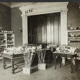 Old Men's Toy Shop Albu...