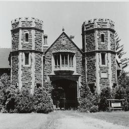 Ward Manor Gate Lodge