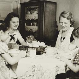 Nurses' Family Health S...