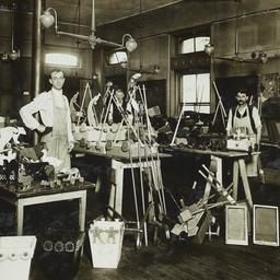 Old Men's Toy Shop Albu...