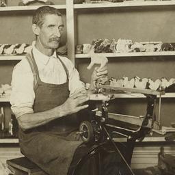 Old Men's Toy Shop Albu...