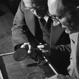 Examining Papyrus