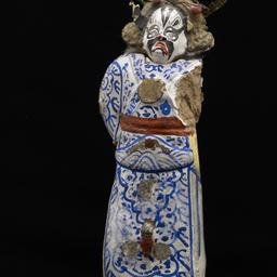 Male Peking Opera Figurine ...