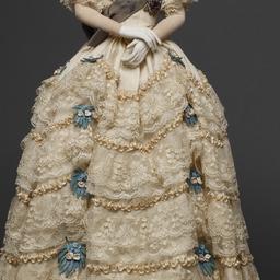 Model Of Helen Hayes As Que...